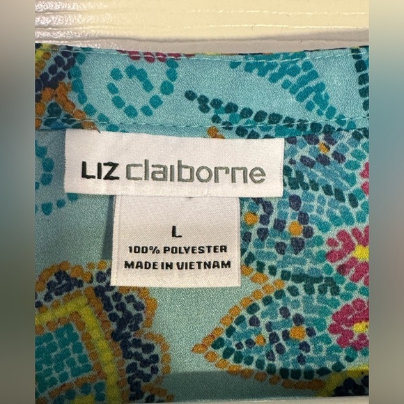 LIZ‎ CLAIBORNE TEAL/AQUA/PINK/YELLOW PAISLEY HIDDEN BUTTON TUNIC TOP SIZE L - Picture 3 of 4